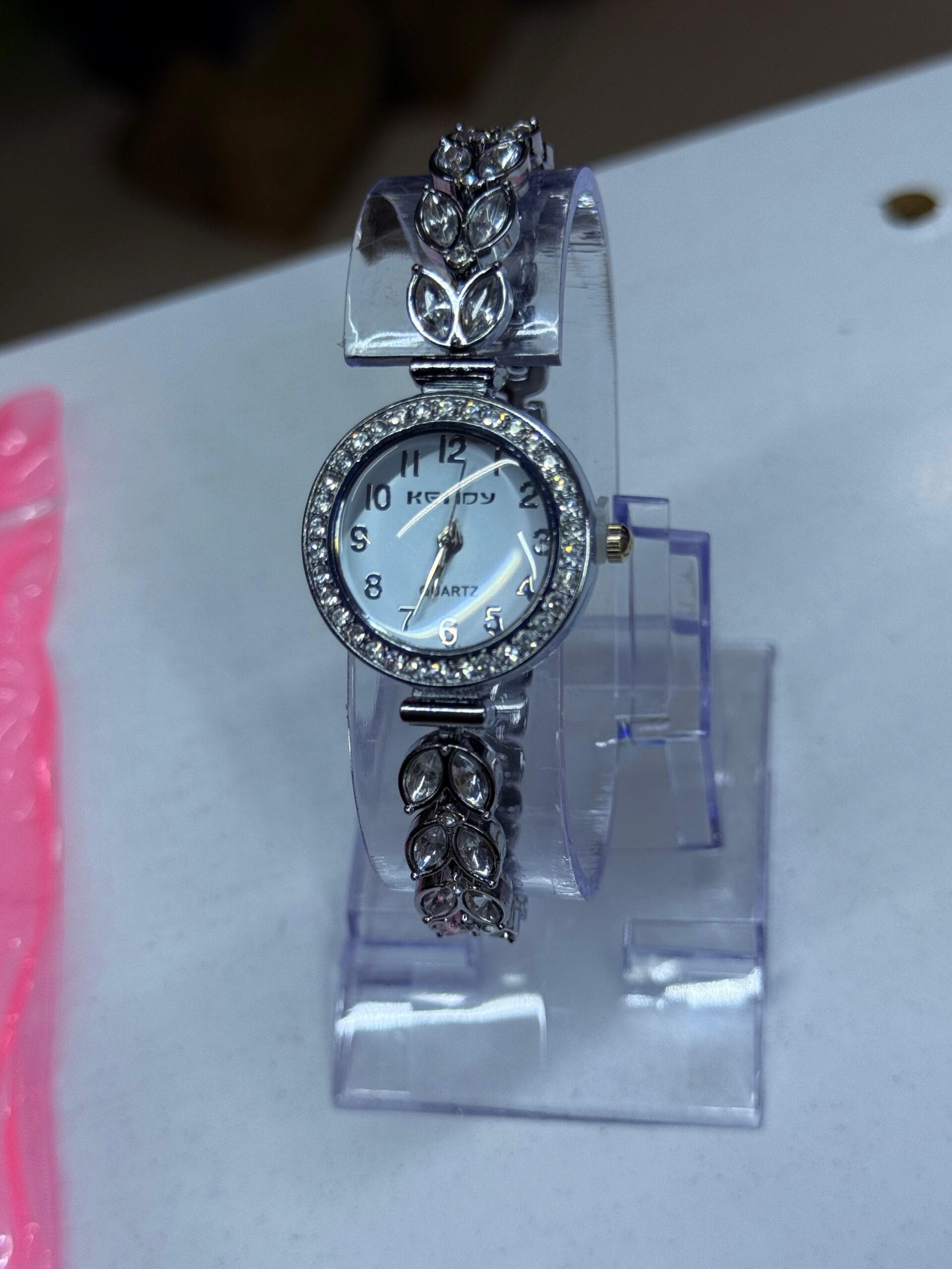 Ladies Chain Watch - Image 3