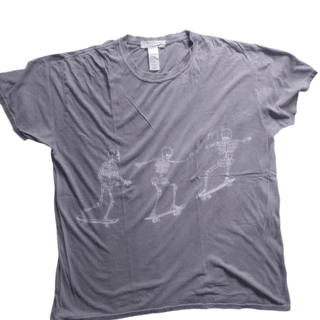 Grey tee with three skateboarding skeleton (XL)